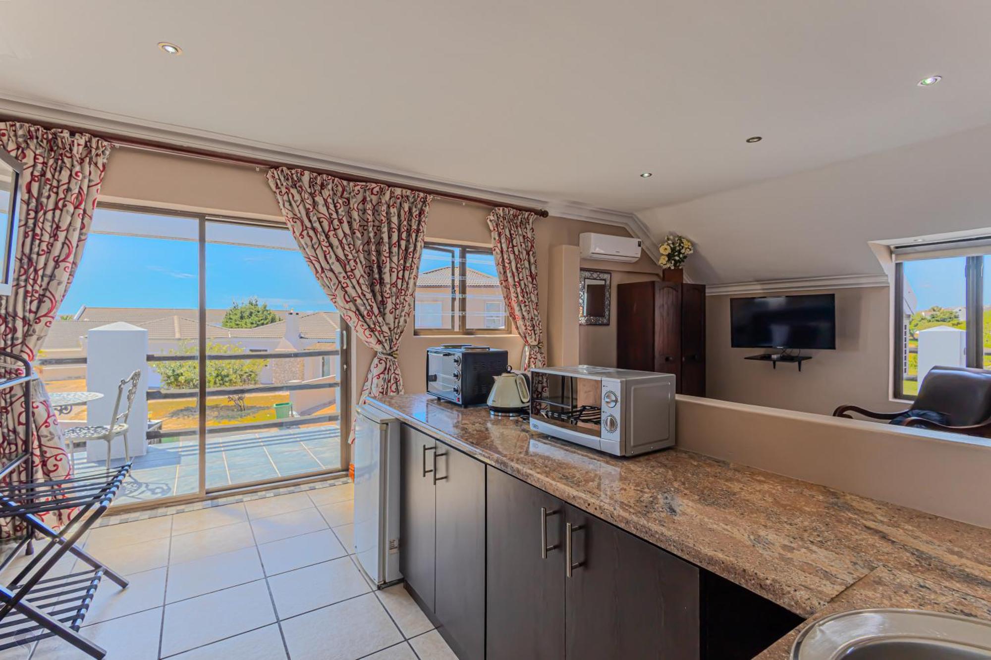 Holiday Guest House لانجيبان المظهر الخارجي الصورة