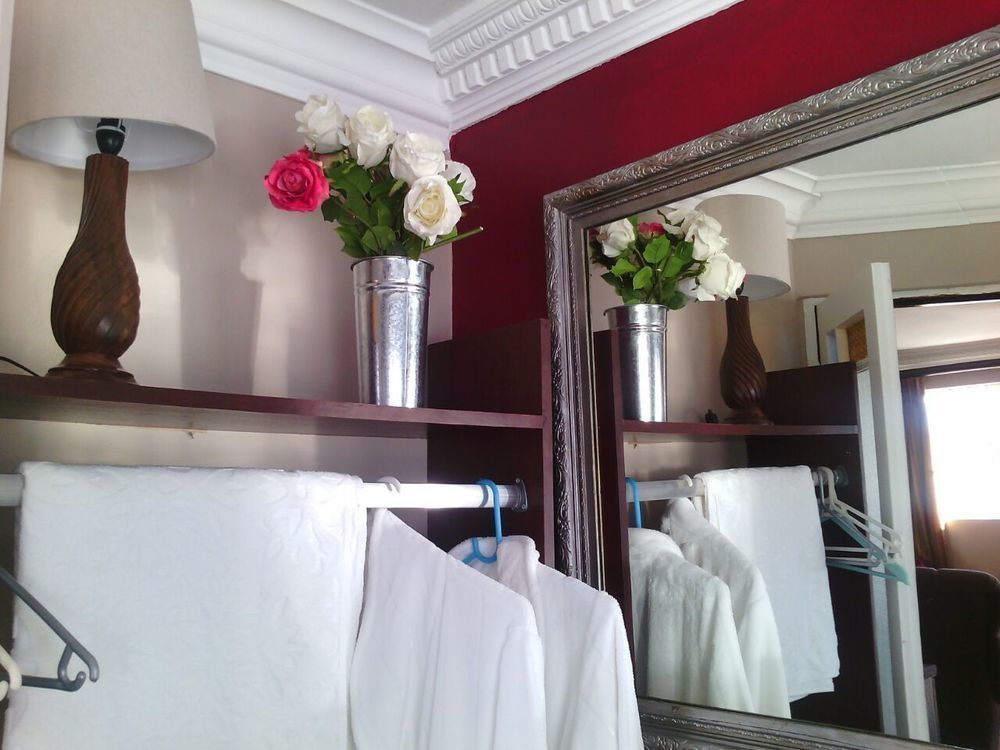 Holiday Guest House لانجيبان المظهر الخارجي الصورة