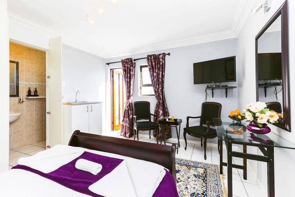 Holiday Guest House لانجيبان المظهر الخارجي الصورة